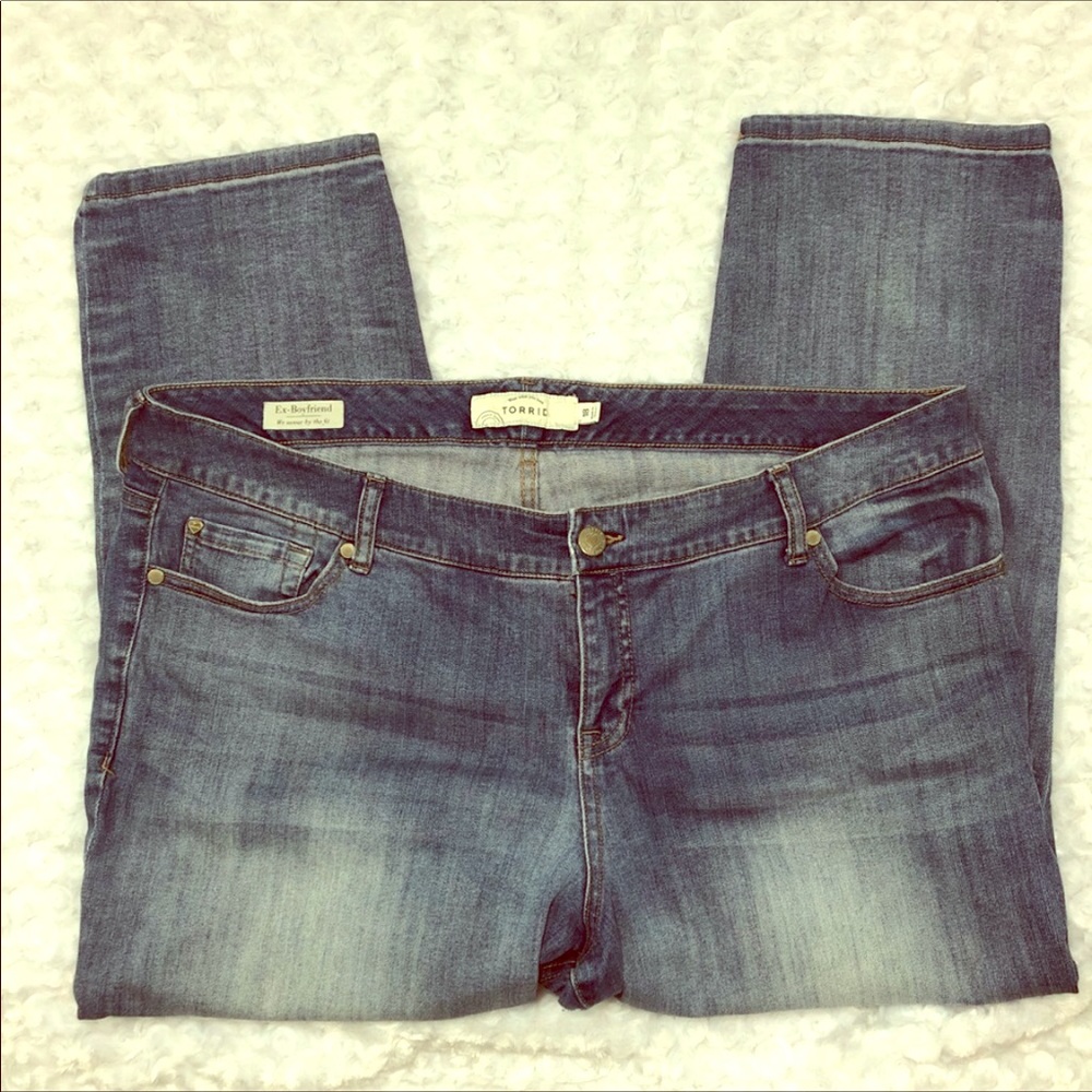 Torrid Ex-Boyfriend size 18 crop jeans like new